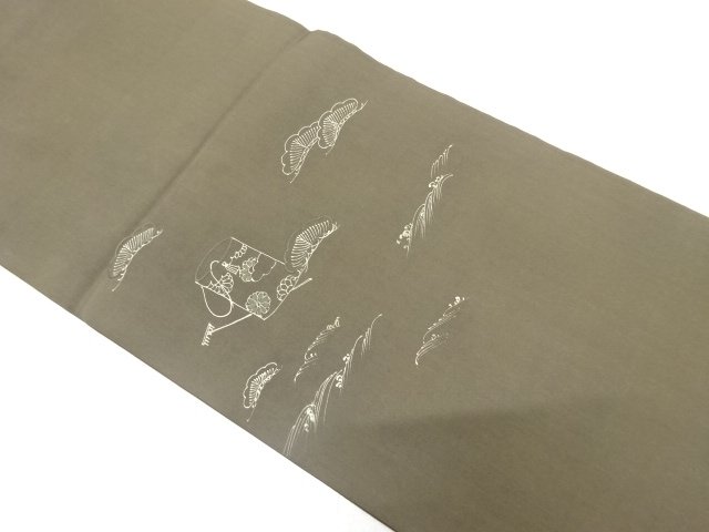 アンティーク　笠松に荒波・籠模様刺繍丸帯（材料）